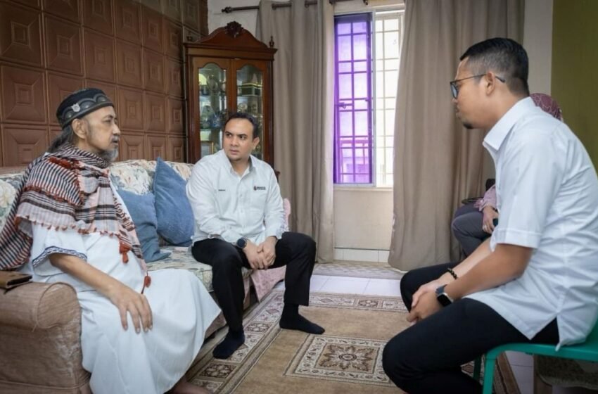  PM Anwar Hulur Sumbangan Kepada Wartawan Veteran Nas Ahmad