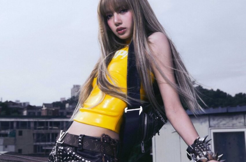  Lisa BLACKPINK Terima Anak Patung Labubu Istimewa Daripada Kasing Lung
