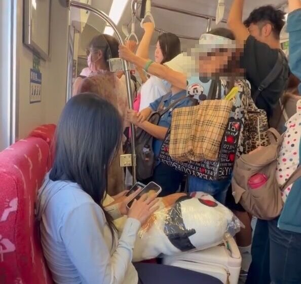 Warga Emas Tular Sebab Hina Wanita Hamil Yang Enggan Beri Tempat Duduk